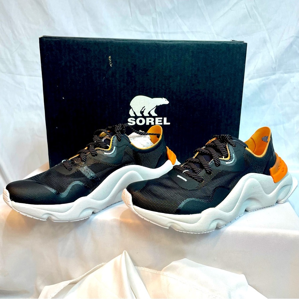 Sorel brand new Kinetic RNEGD Float women’s shoe.